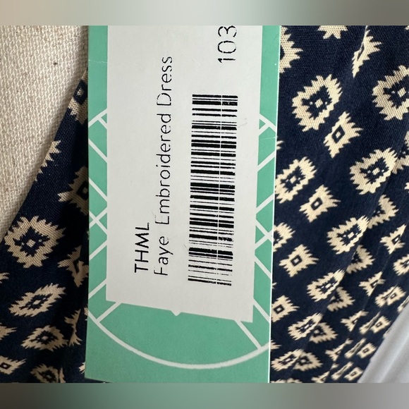 NWT! THML NAVY BOHEMIAN FAYE EMBROIDERED DRESS
SIZE: MEDIUM - Picture 9 of 9